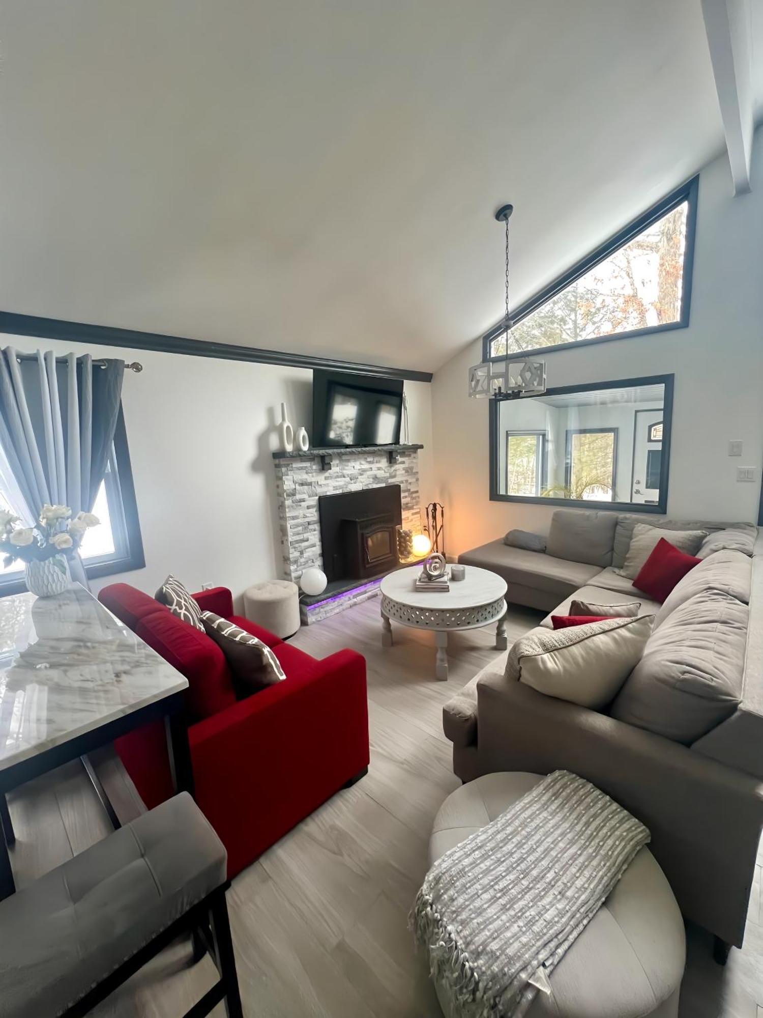 Amazing Poconos House . Sauna/Hot Tub/Private Pool East Stroudsburg Eksteriør billede